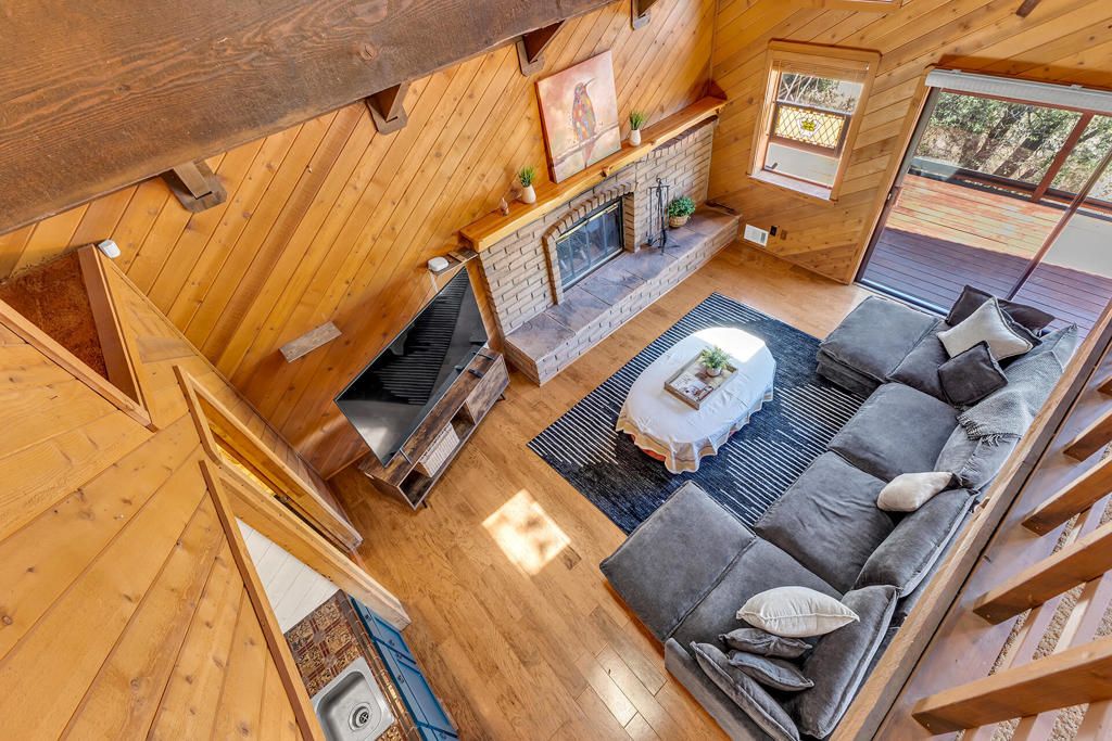 Image 40 of property listing at 24863 Ponderosa Drive, Idyllwild, CA 92549