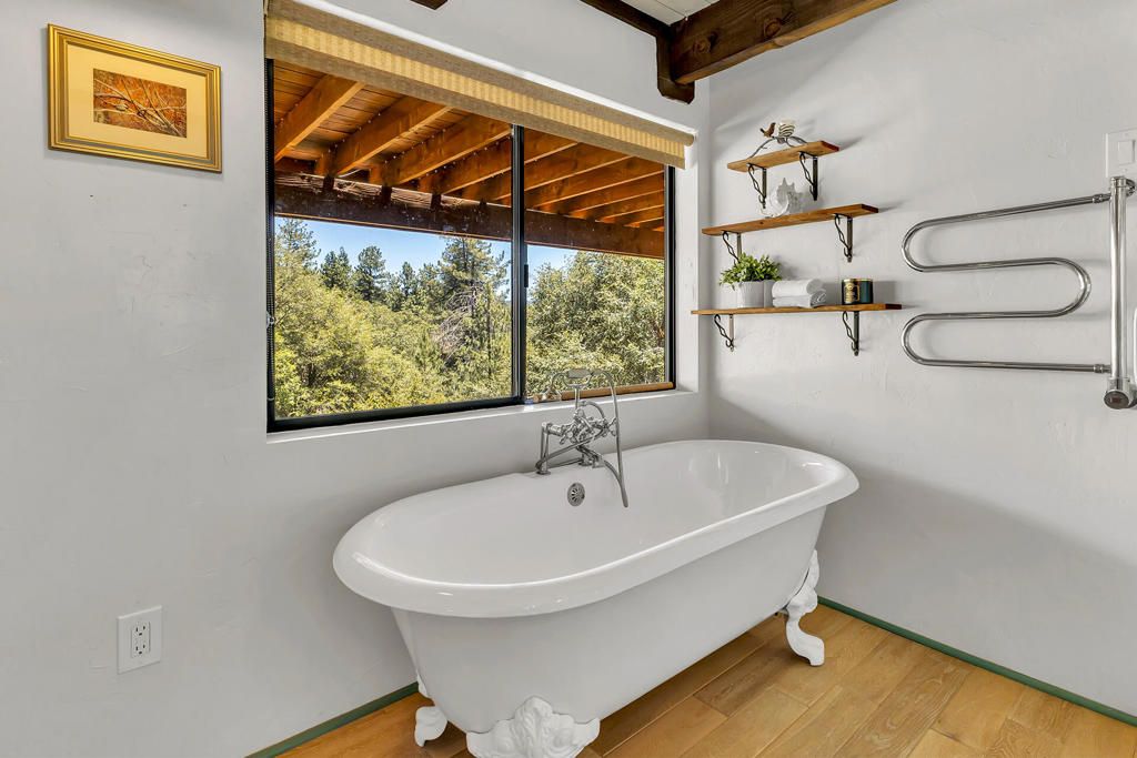 Image 47 of property listing at 24863 Ponderosa Drive, Idyllwild, CA 92549