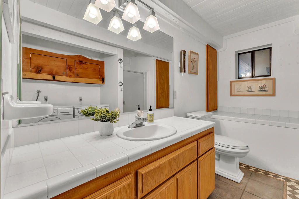 Image 52 of property listing at 24863 Ponderosa Drive, Idyllwild, CA 92549