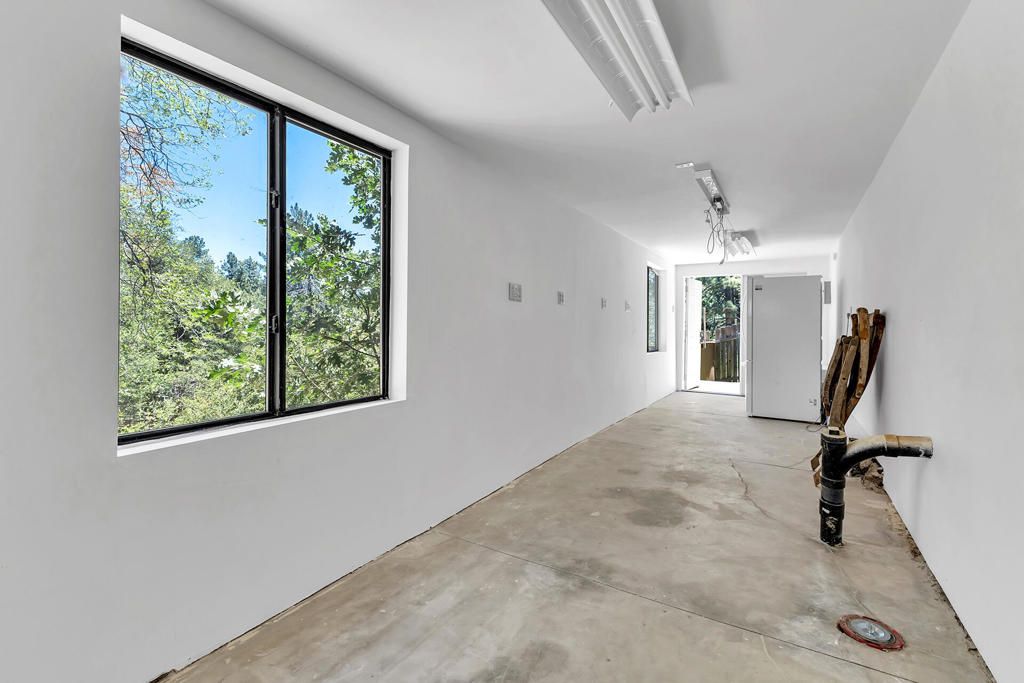 Image 57 of property listing at 24863 Ponderosa Drive, Idyllwild, CA 92549