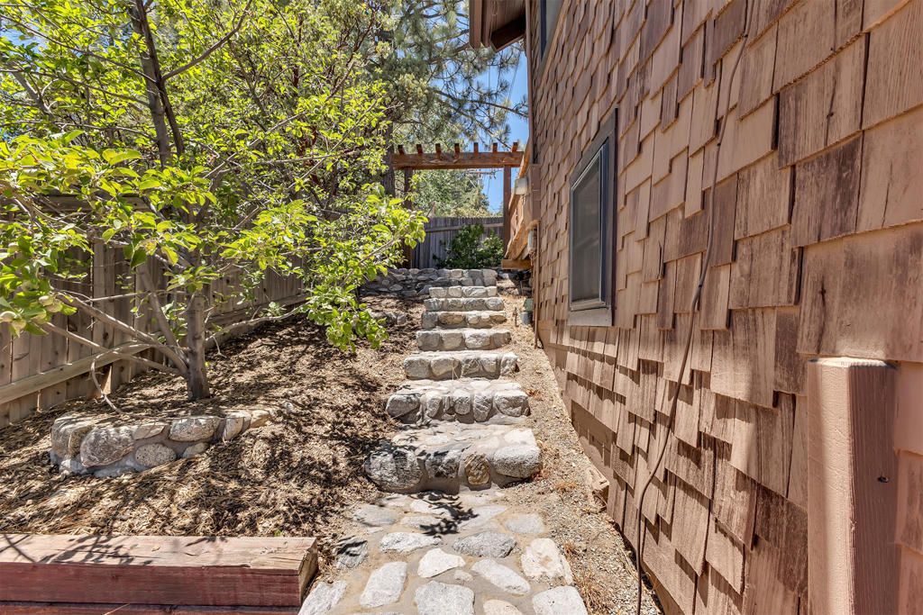Image 58 of property listing at 24863 Ponderosa Drive, Idyllwild, CA 92549