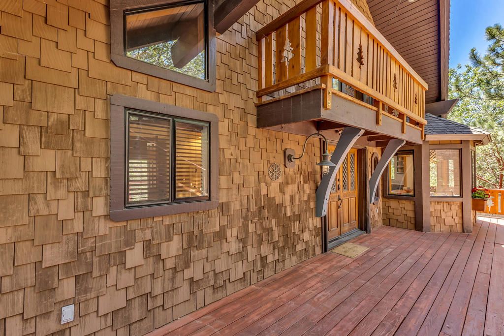 Image 60 of property listing at 24863 Ponderosa Drive, Idyllwild, CA 92549