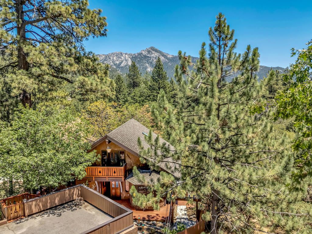 Image 67 of property listing at 24863 Ponderosa Drive, Idyllwild, CA 92549