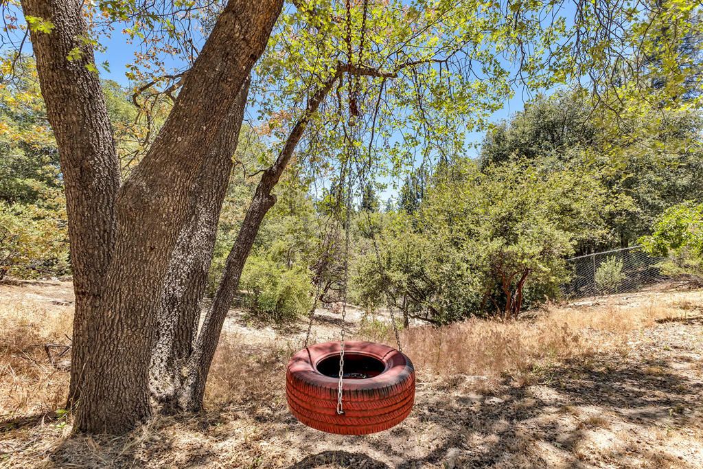 Image 74 of property listing at 24863 Ponderosa Drive, Idyllwild, CA 92549
