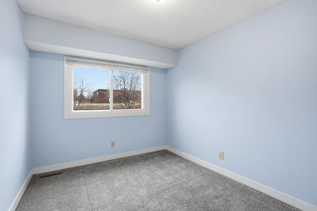 14135 Kipling Avenue S, Savage, MN 55378