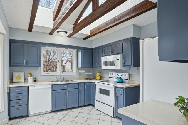 14135 Kipling Avenue S, Savage, MN 55378