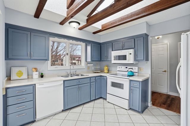 14135 Kipling Avenue S, Savage, MN 55378