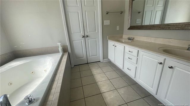 3746 Lockerbie Court, Fayetteville, NC 28306