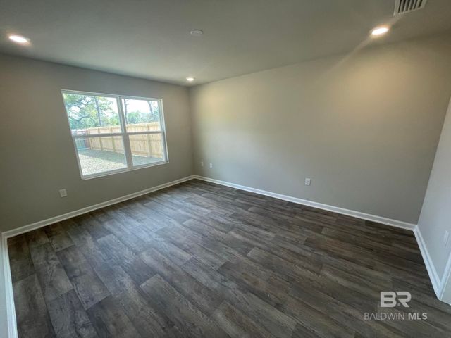 205 Burnston Way, Foley, AL 36535