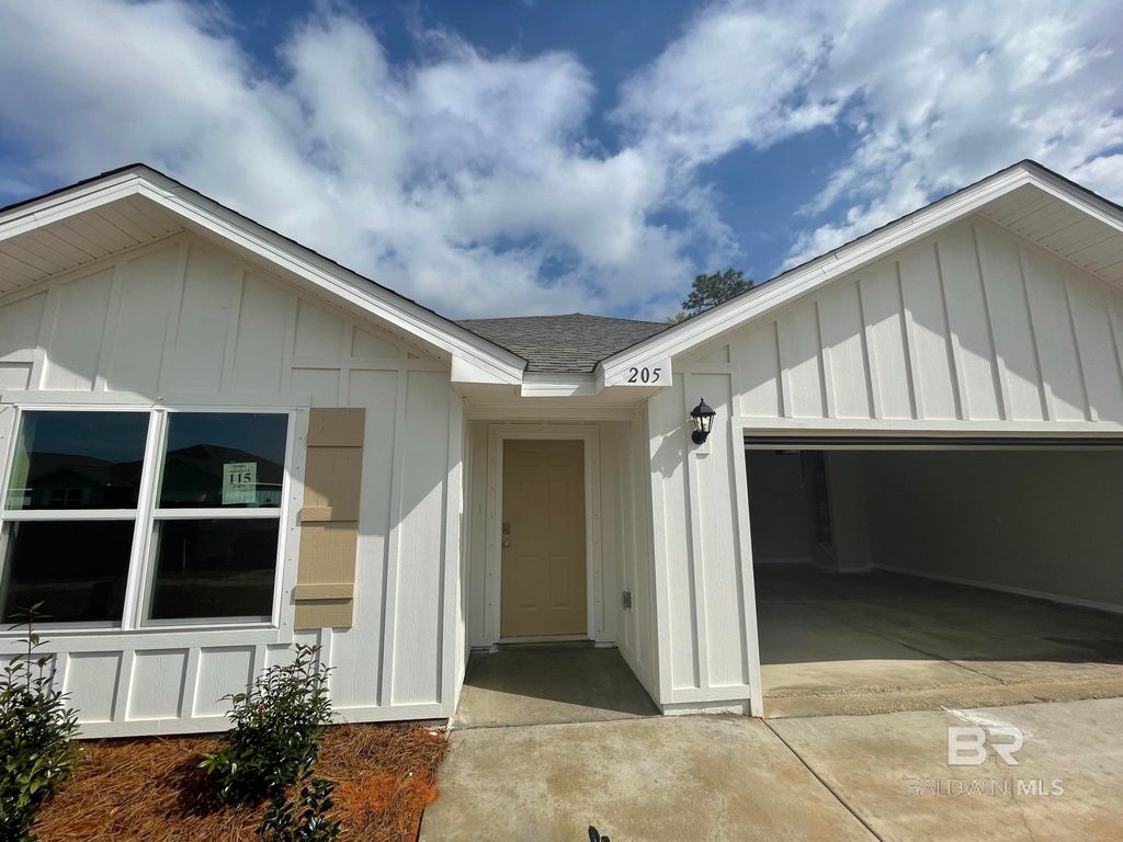 205 Burnston Way, Foley, AL 36535