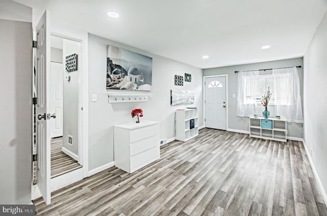 734 PLUMTREE LN, Claymont, DE 19703