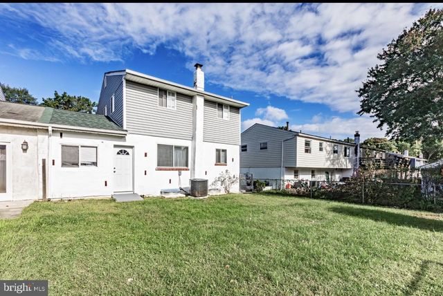 734 PLUMTREE LN, Claymont, DE 19703