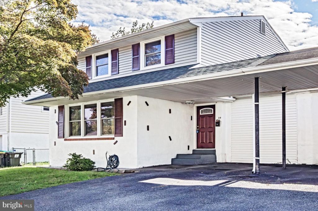 734 PLUMTREE LN, Claymont, DE 19703