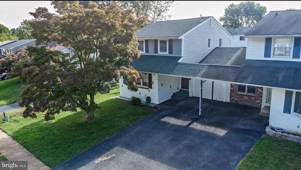 734 PLUMTREE LN, CLAYMONT, DE 19703 — photo 2