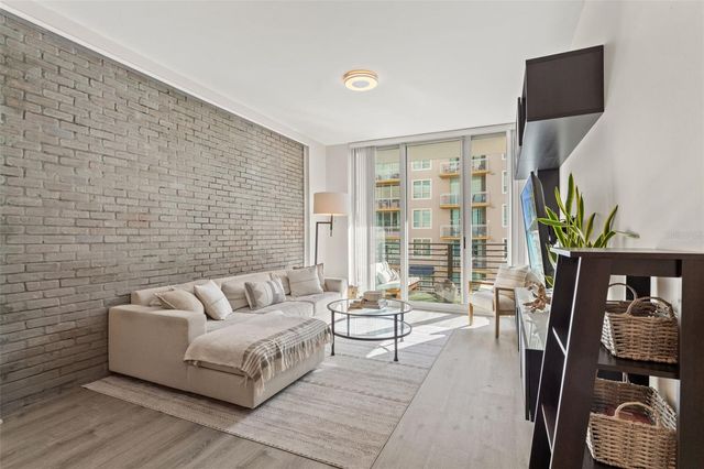 1120 E KENNEDY BOULEVARD 413, Tampa, FL 33602