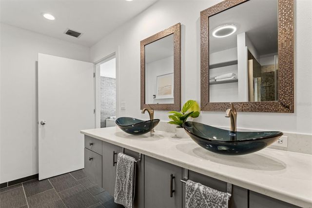 1120 E KENNEDY BOULEVARD 413, Tampa, FL 33602