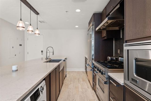 1120 E KENNEDY BOULEVARD 413, Tampa, FL 33602