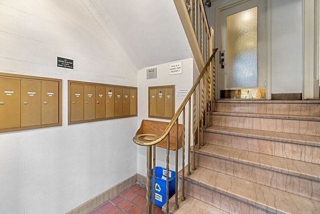 14 Ware St 24, Cambridge, MA 02138