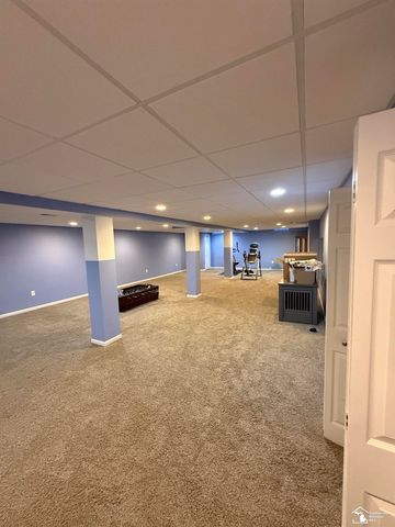 26656 Winslow Drive, Flat Rock, MI 48134