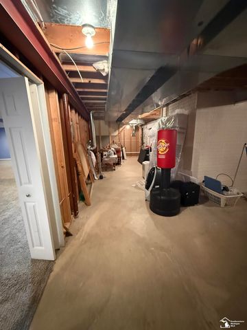 26656 Winslow Drive, Flat Rock, MI 48134