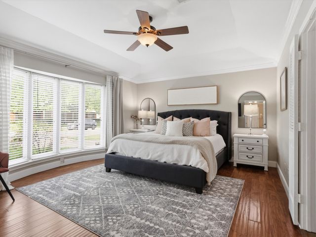 205 Circleview Drive N, Hurst, TX 76054