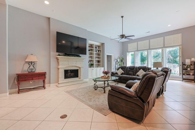 2318 Spring Lake Park Lane, Spring, TX 77386