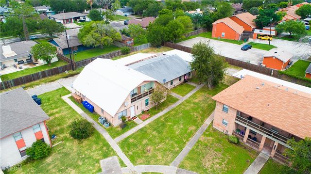 3618 & 3622 & 3625 Crestbrook Ct, Corpus Christi, TX 78415