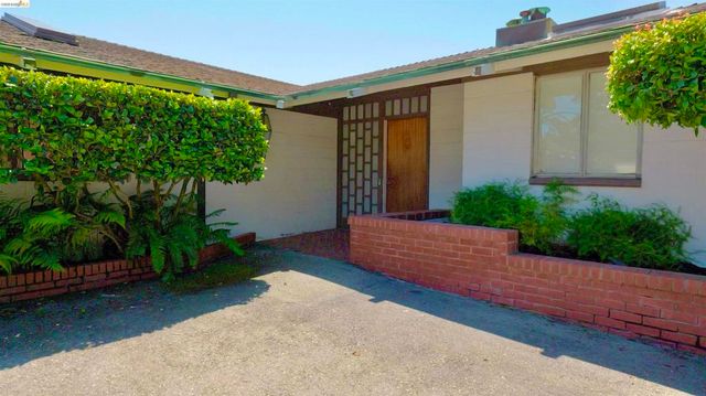 5623 Bacon, Oakland, CA 94619