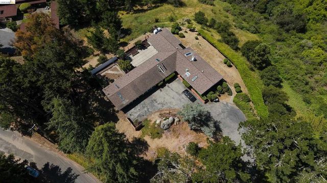 5623 Bacon, Oakland, CA 94619