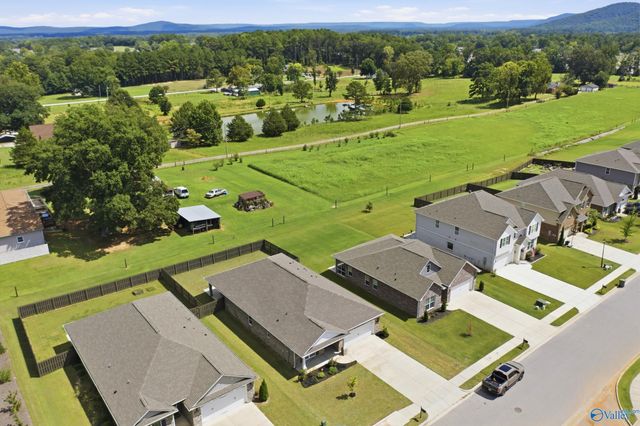 9105 Monteagle Boulevard, Owens Cross Roads, AL 35763
