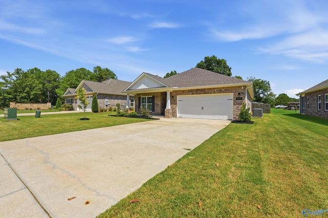 9105 Monteagle Boulevard, Owens Cross Roads, AL 35763