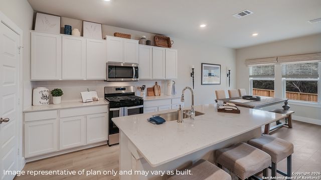 20821 Stonework Spur, San Antonio, TX 78266