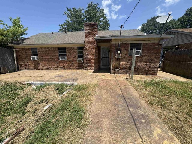 1841 BROOKHAVEN DR, Southaven, MS 38671