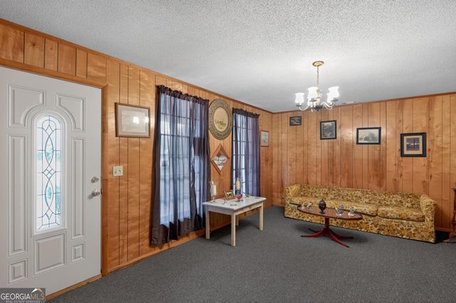 608 S Leroy Street, Metter, GA 30439