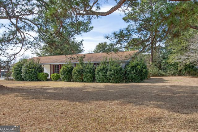 608 S Leroy Street, Metter, GA 30439