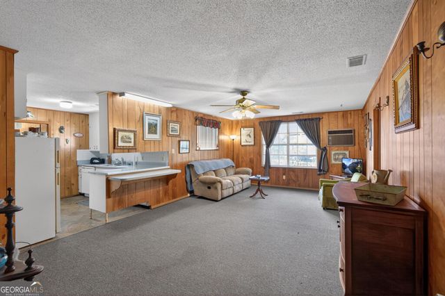 608 S Leroy Street, Metter, GA 30439