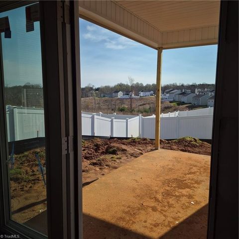 4742 Bell West Drive, Kernersville, NC 27284