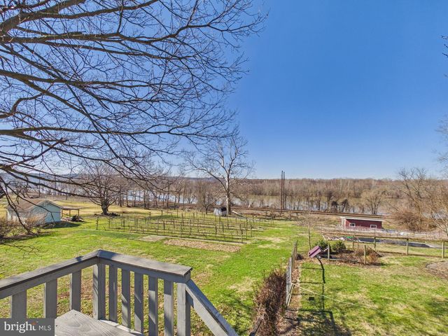 2175 RIVER RD, Washington Boro, PA 17582