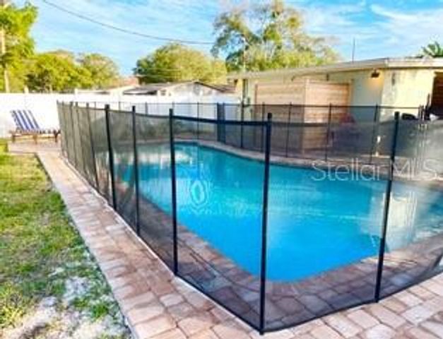 604 7TH AVENUE SW, Largo, FL 33770