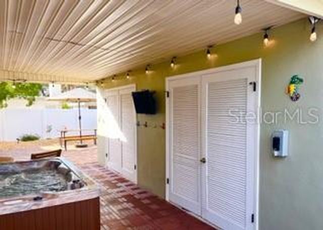 604 7TH AVENUE SW, Largo, FL 33770