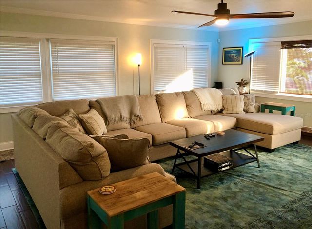 604 7TH AVENUE SW, Largo, FL 33770