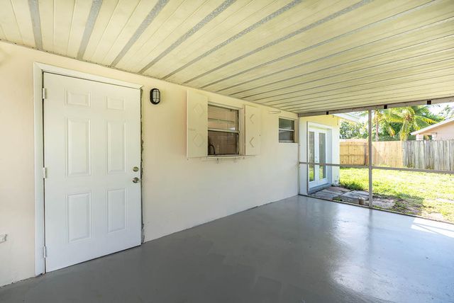 314 E Gateway Boulevard, Boynton Beach, FL 33435
