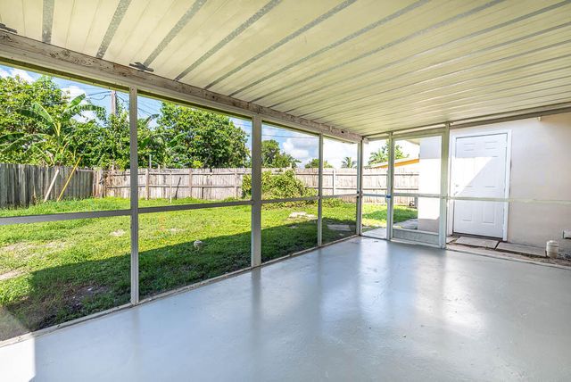 314 E Gateway Boulevard, Boynton Beach, FL 33435