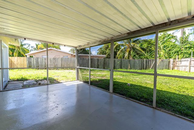 314 E Gateway Boulevard, Boynton Beach, FL 33435