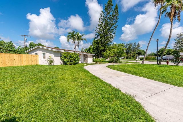 314 E Gateway Boulevard, Boynton Beach, FL 33435