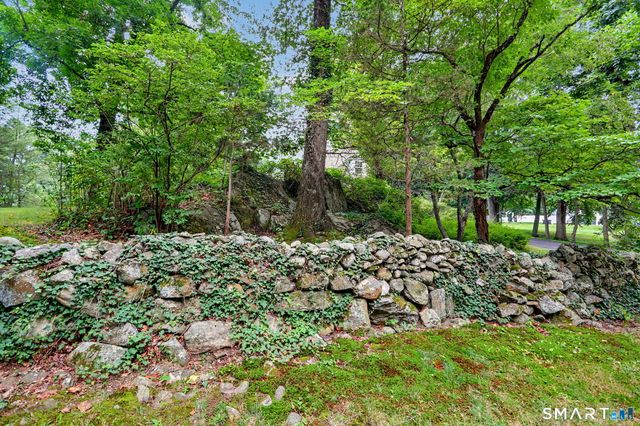 219 Unity Road, Trumbull, CT 06611