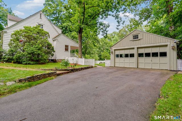 219 Unity Road, Trumbull, CT 06611