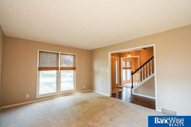 2105 N St Street, Aurora, NE 68818