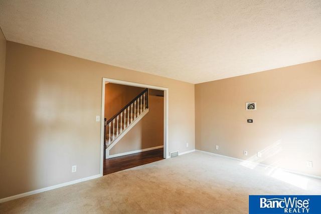 2105 N St Street, Aurora, NE 68818