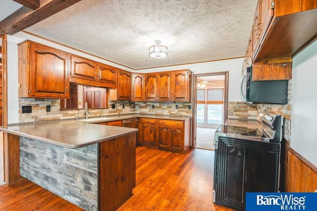 2105 N St Street, Aurora, NE 68818